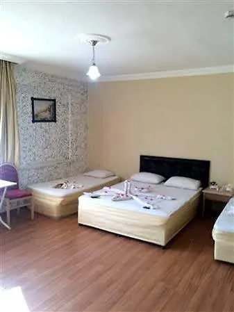 Albergue Uyar Palace Antália
