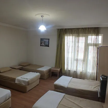 Uyar Palace Albergue Antália