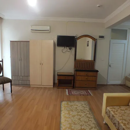 Albergue Uyar Palace *